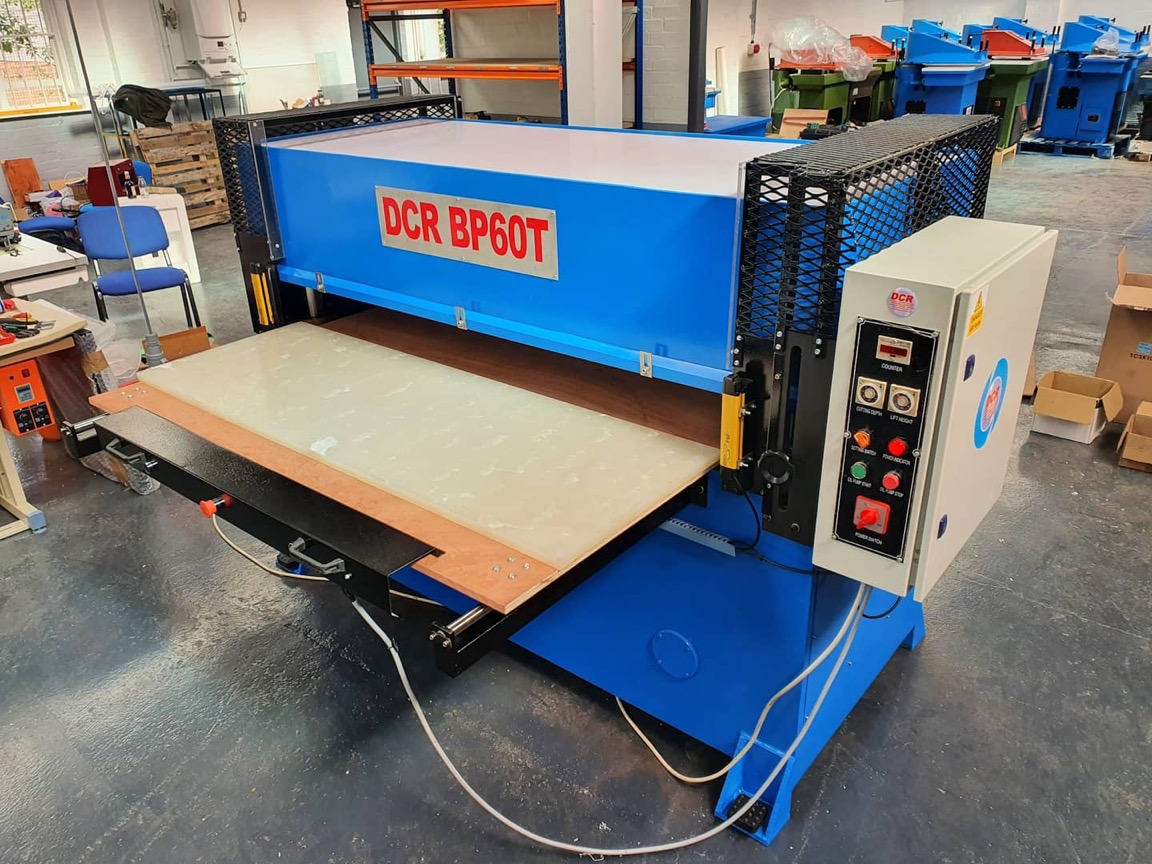 Photo of an DCR-BP60 BEAM PRESS Industrial Sewing Machines
